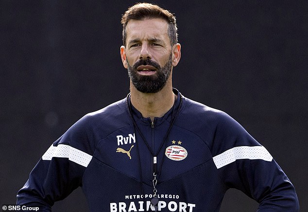 Man United coach, Erik ten Hag set to sign new contract with Ruud van Nistelrooy lined up to join his backroom staff