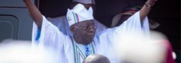 “He’s full of savage” – Funny moment President Tinubu tells his people to shut up while singing “On Your Mandate” song for him (Video)